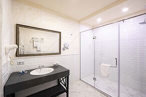 Sapphire Bayil Hotel