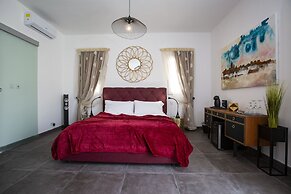 Pjazza Suites Boutique Hotel