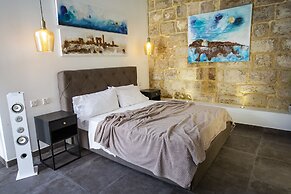 Pjazza Suites Boutique Hotel