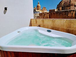 Pjazza Suites Boutique Hotel