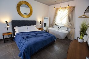 Pjazza Suites Boutique Hotel