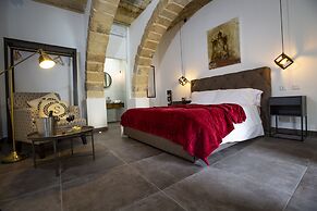 Pjazza Suites Boutique Hotel