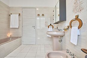 Exclusive Villa Le Palme