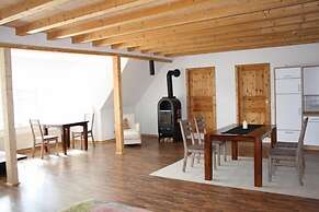 Ferienwohnungen im Bauernhaus am Fluss