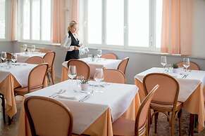 Hotel Tritone