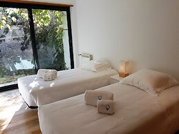 Aroeira Paradise Villa by Host-Point