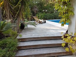 Aroeira Paradise Villa by Host-Point