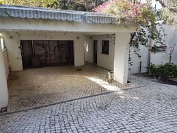 Aroeira Paradise Villa by Host-Point