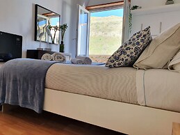 Caparica Cliff View by Host-Point