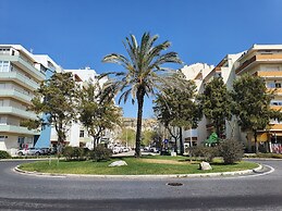 Caparica Cliff View by Host-Point