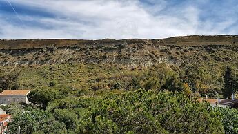 Caparica Cliff View by Host-Point