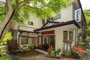 Shima Onsen Kotobukiya Ryokan