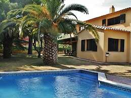 Casa Torresimona Adoración