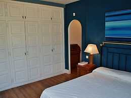 Casa Torresimona Adoración