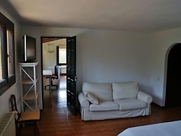 Casa Torresimona Adoración