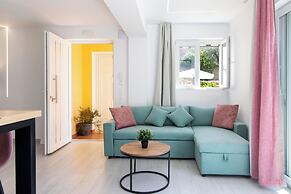 The Olive Grove Cottage by Konnect, 2.5 km from Ipsos