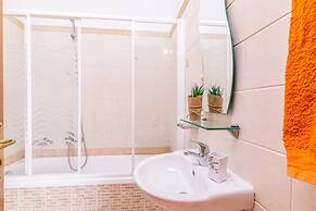 The Olive Grove Cottage by Konnect, 2.5 km from Ipsos