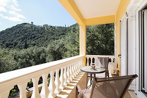 The Olive Grove Cottage by Konnect, 2.5 km from Ipsos