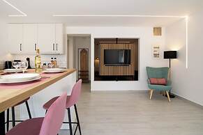 The Olive Grove Cottage by Konnect, 2.5 km from Ipsos