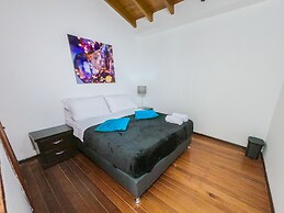 Amplio Apt Circunvalar By Parceros Group