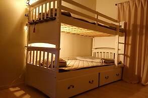 Yenn's Marina Inn Zamami Condominium