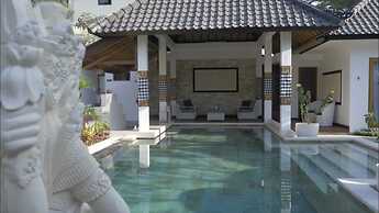 Villa Casablanca Surf Keramas