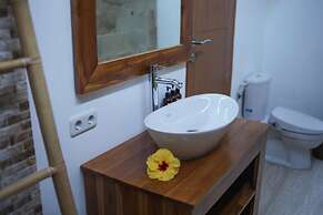 Villa Casablanca Surf Keramas