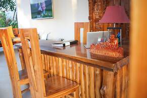 Villa Casablanca Surf Keramas