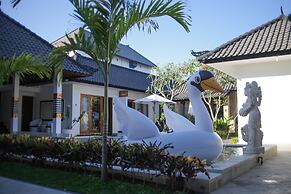 Villa Casablanca Surf Keramas