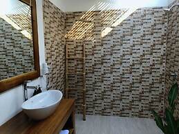 Villa Casablanca Surf Keramas