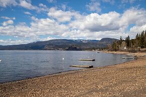 Semi-lakefront Luxury Blind Bay - Spring Specials! 2 Bedroom Cottage b