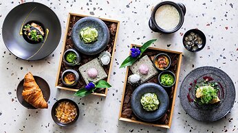 The Millennials Fukuoka