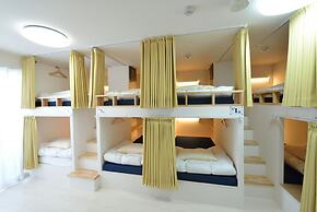 Guest House Gifuhashima COCONE - Hostel