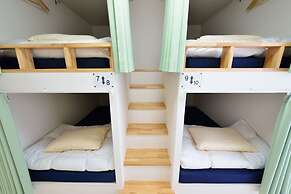 Guest House Gifuhashima COCONE - Hostel