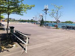 Warm & Cozy House at Oceanus