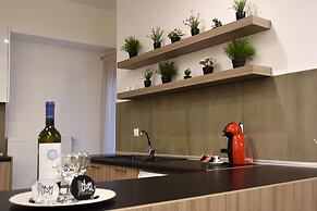 Narcissus Luxury Apt Must