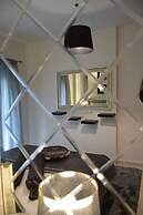 Narcissus Luxury Apt Must