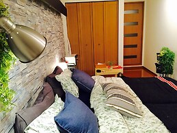 nid NAMBA at Residence East