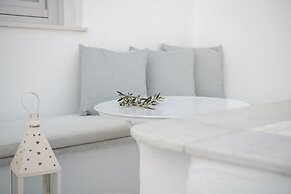 Veranda View - Adults Only