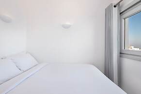 Veranda View - Adults Only