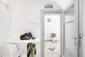 Veranda View - Adults Only