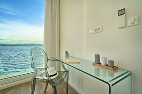 Livingstone Beach House