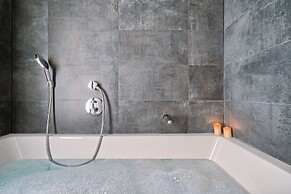 Livingstone Beach House