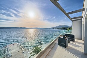 Livingstone Beach House