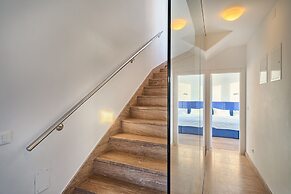 Livingstone Beach House