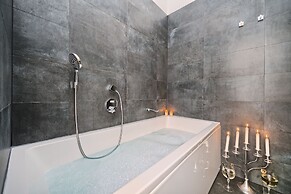 Livingstone Beach House