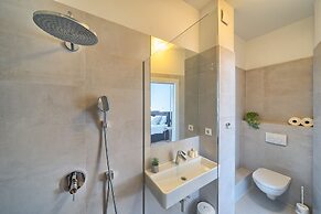 Livingstone Beach House