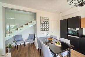 Livingstone Beach House