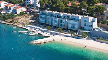 Livingstone Beach House