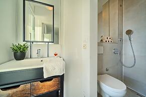 Livingstone Beach House